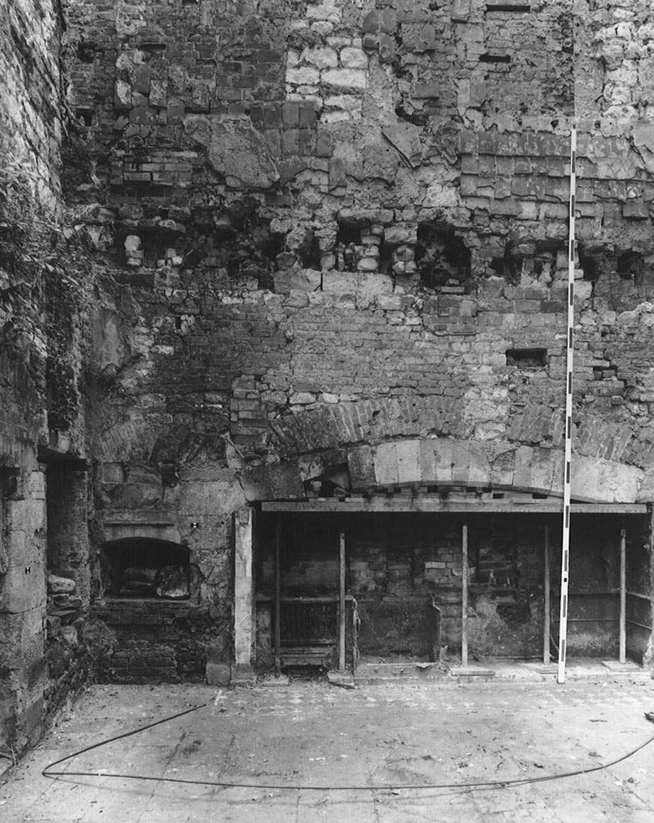 Kitchen Wall at Lulworth Castle GHK Architects