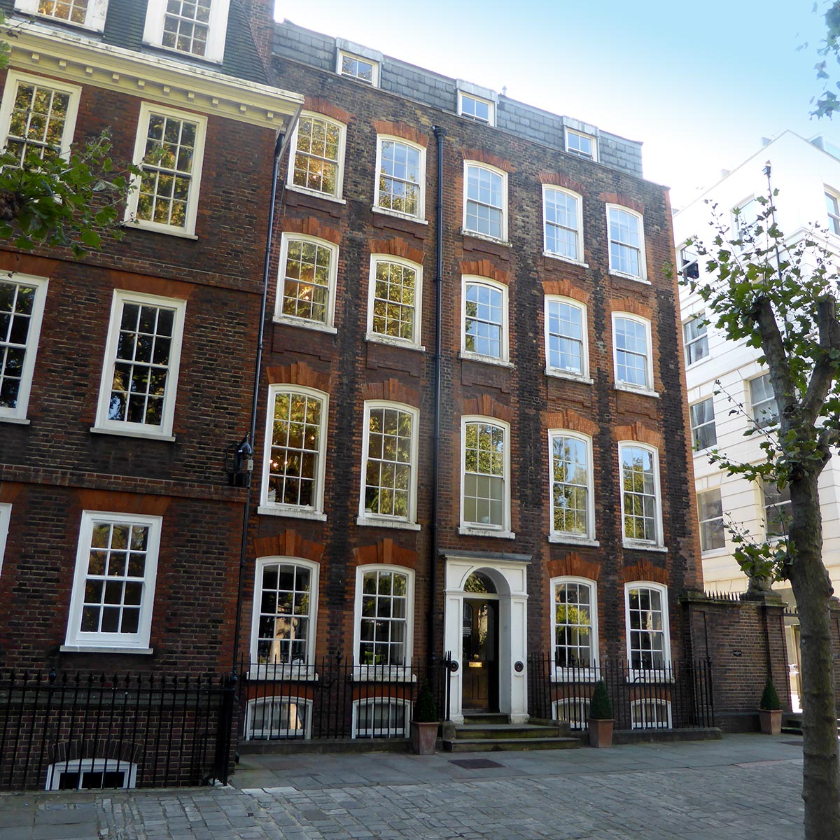 Field Court GHK Architects