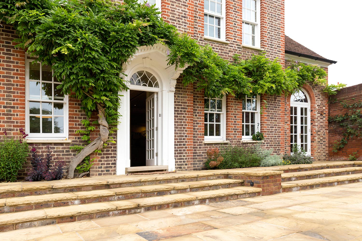 Paddock Lodge Exterior GHK Architects